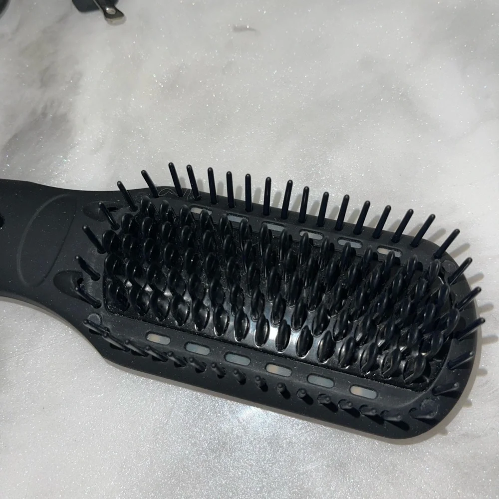 Amika straightener hot tool - Picture 6 of 10